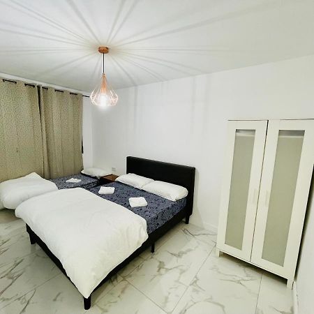 Queen Apartments Santa Coloma de Gramanet Exterior foto